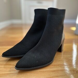 Everlane Black Textured Ankle Booties